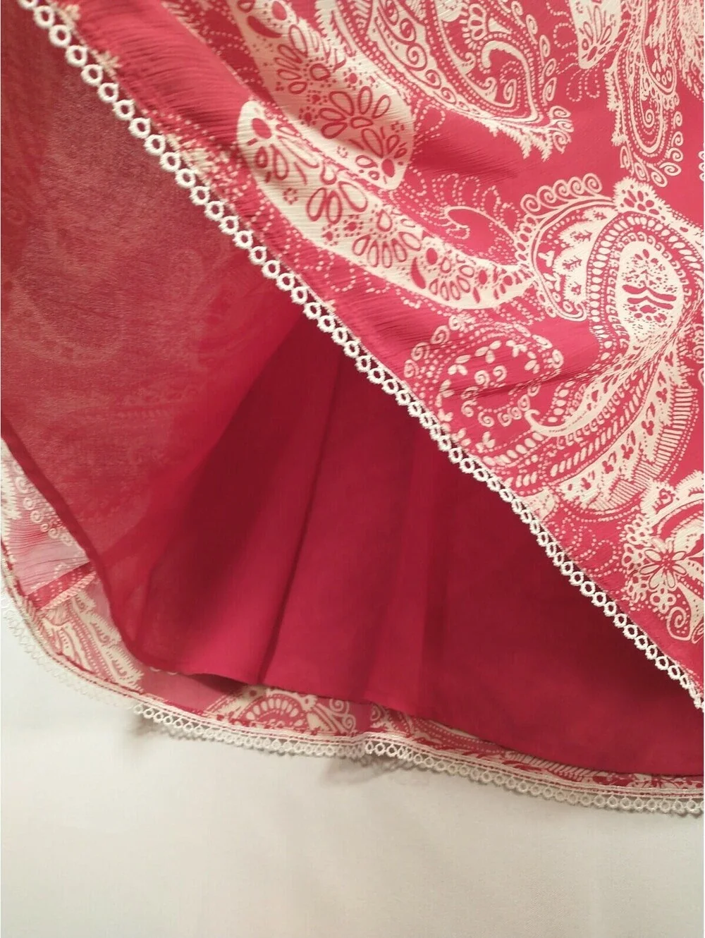 norton mcnaughton skirt Size 6, Red Paisley
